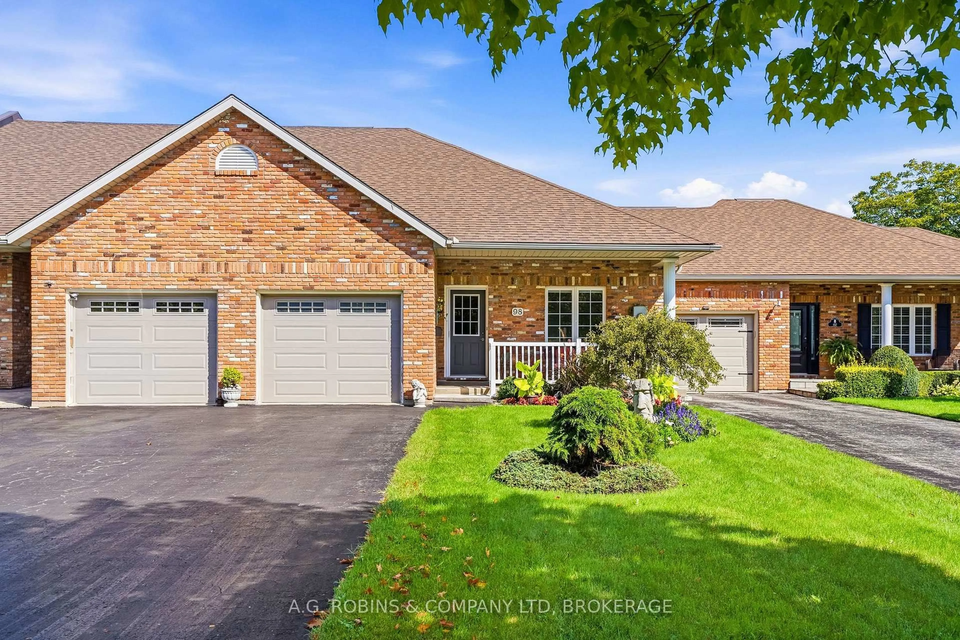 Home with brick exterior material, street for 98 Maple St, Port Colborne Ontario L3K 6G7