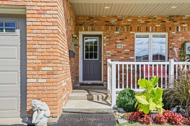 98 Maple St, Port Colborne 4