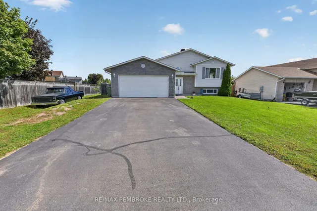 4 Winfield St, Petawawa 4