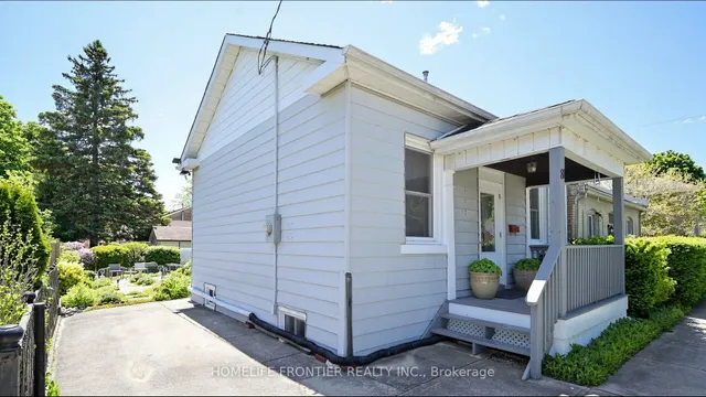 81 Richmond St, Brantford 3