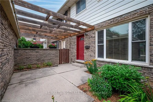 18 Ralgreen Cres, Kitchener 5