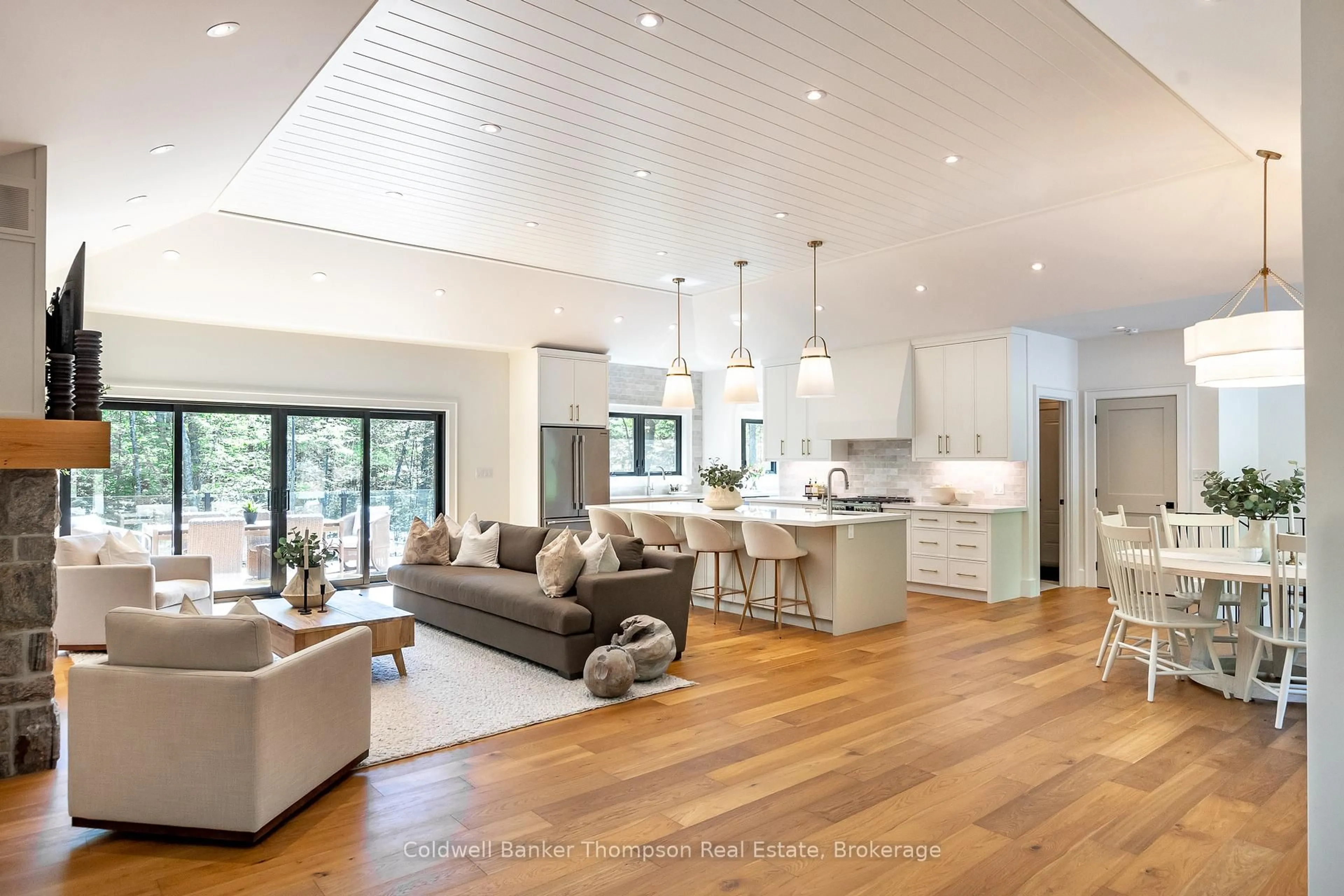 Open concept kitchen, wood/laminate floor for 1161 Clearwater Shores Rd, Muskoka Lakes Ontario P0B 1J0