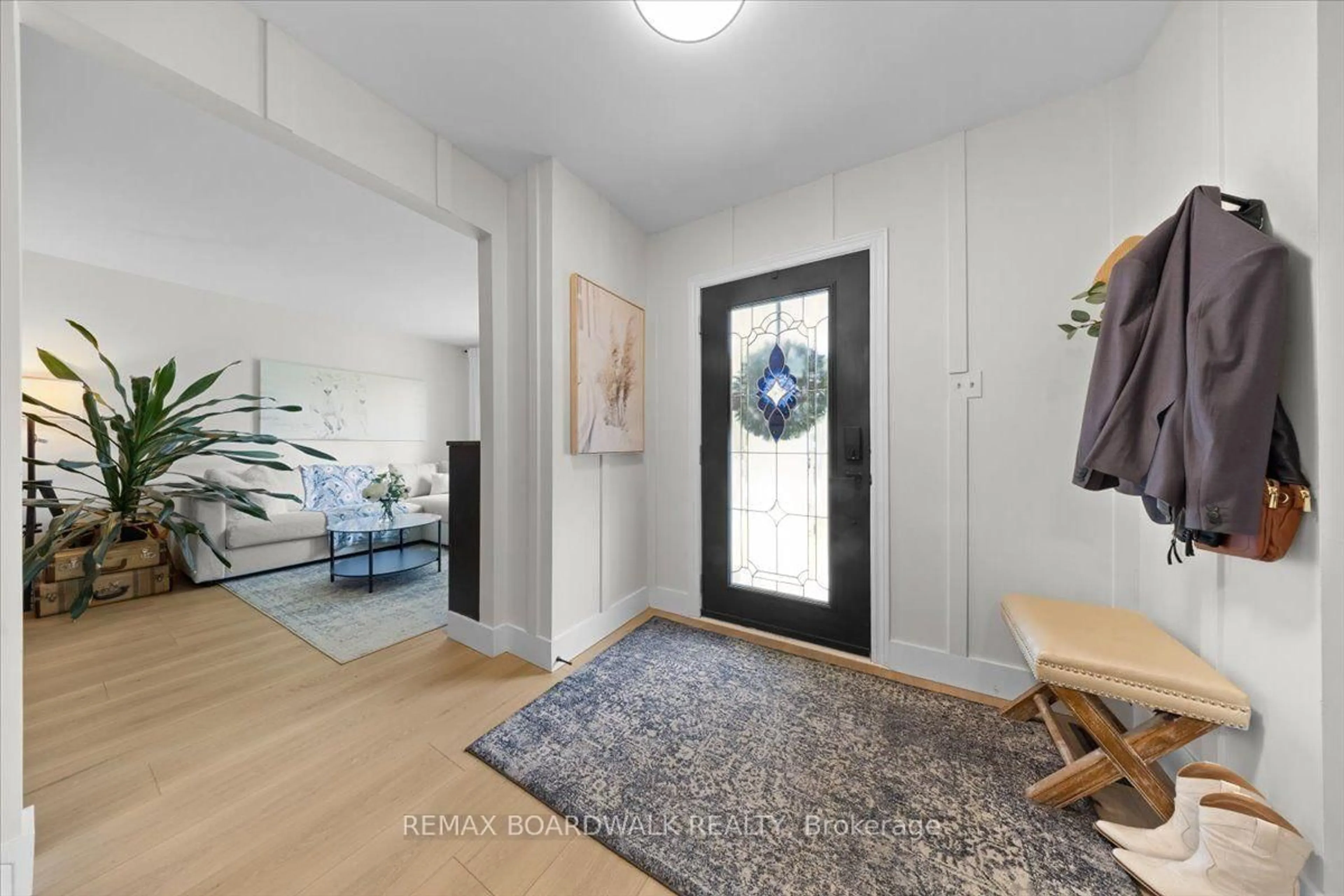 Indoor entryway for 11 Duncan St, Carleton Place Ontario K7C 3W4