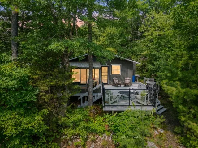 811 Hermit Thrush Lane, Leeds and the Thousand Islands 2