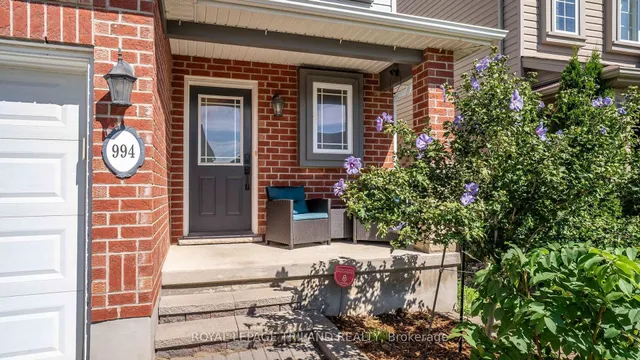 994 Mapleridge St, London North 3