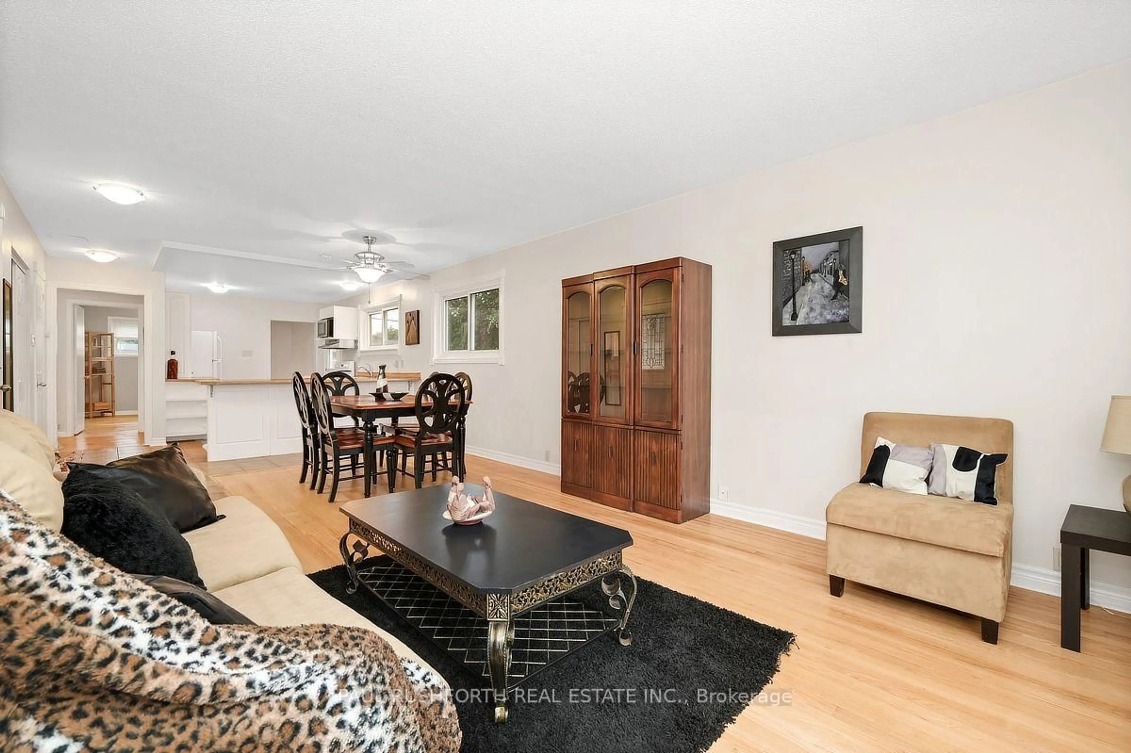 Living room with furniture, unknown for 62 Ashburn Dr, Ottawa Ontario K2E 6N3
