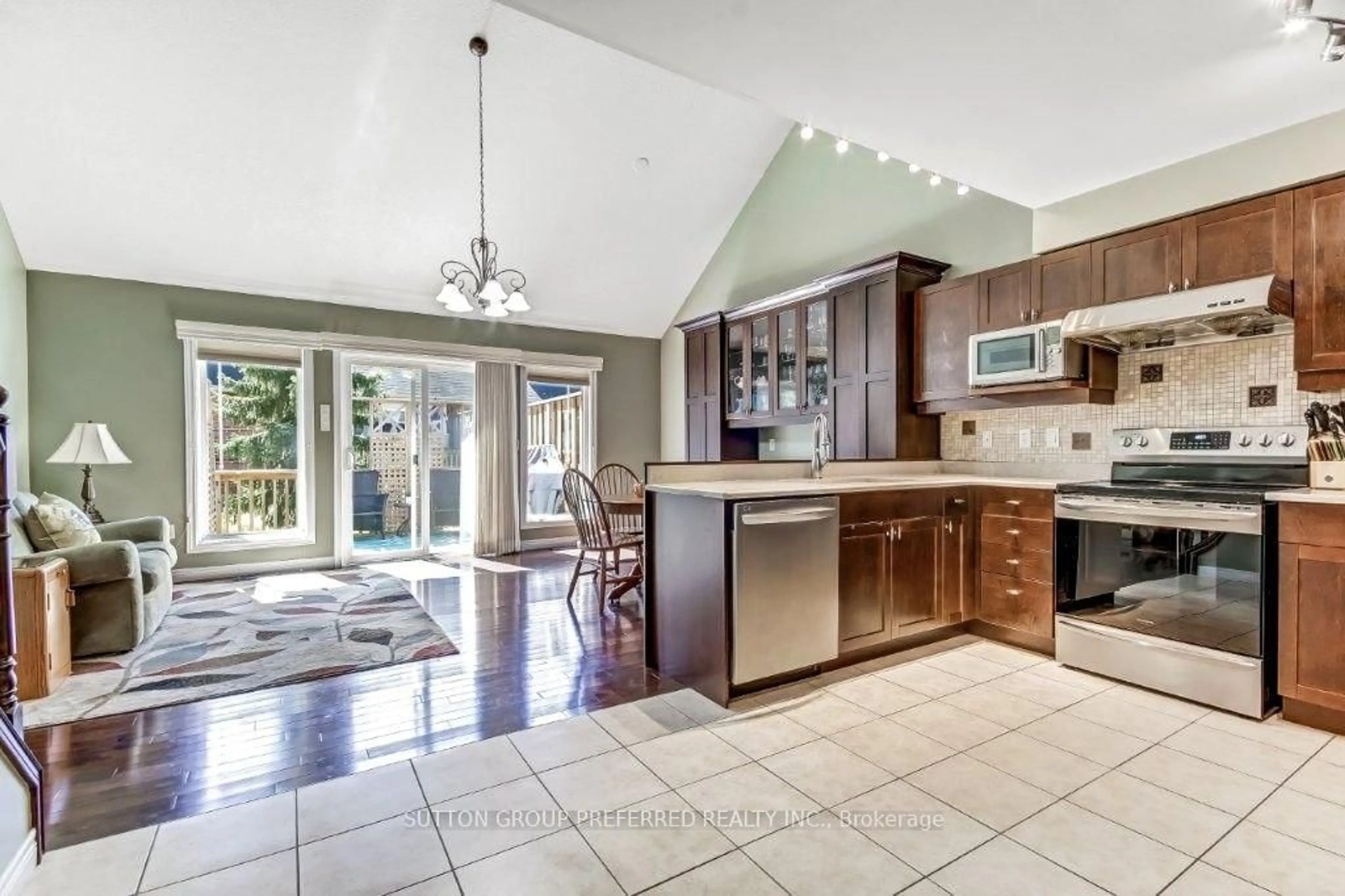 Open concept kitchen, ceramic/tile floor for 464 Commissioners Rd #3, London South Ontario N0J 0A2