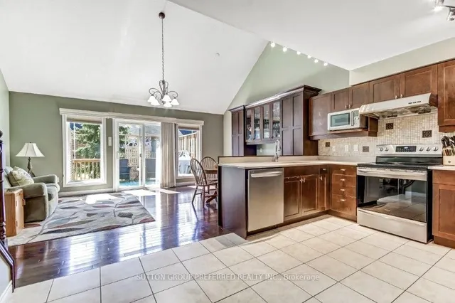 464 Commissioners Rd #3, London South 5