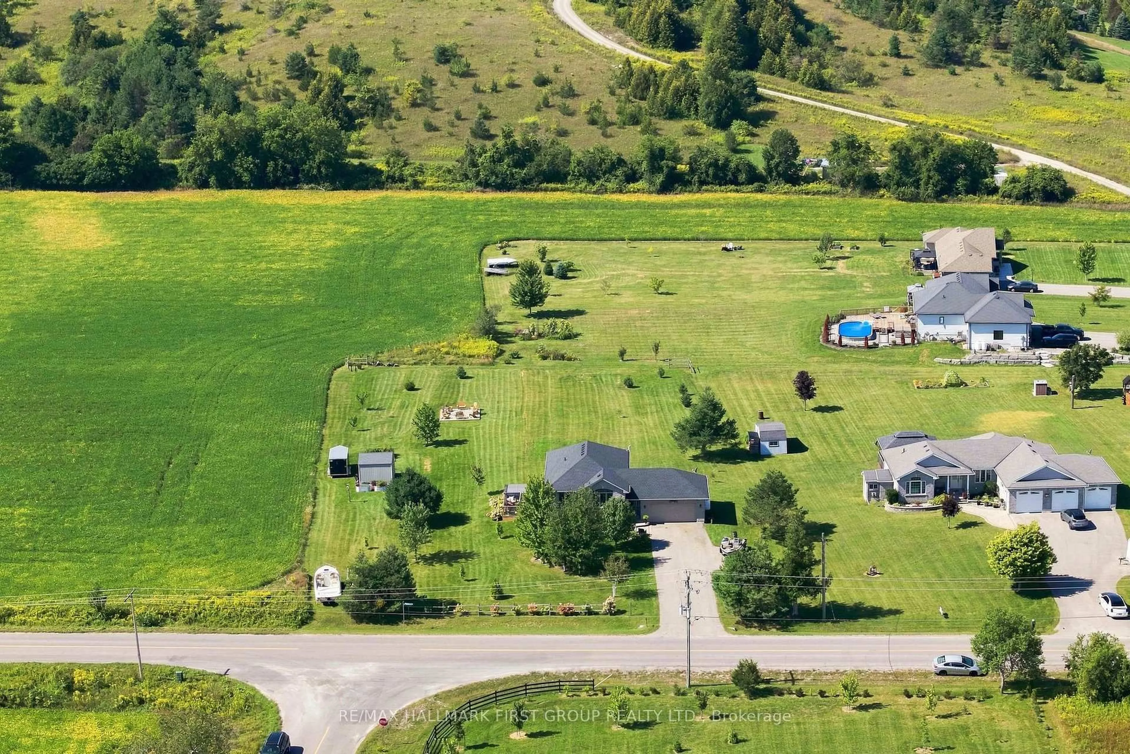 A pic from outside/outdoor area/front of a property/back of a property/a pic from drone, mountain view for 1132 Vernonville Rd, Alnwick/Haldimand Ontario K0K 2G0