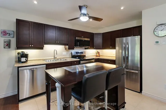 8 Russett Dr, Meaford 3