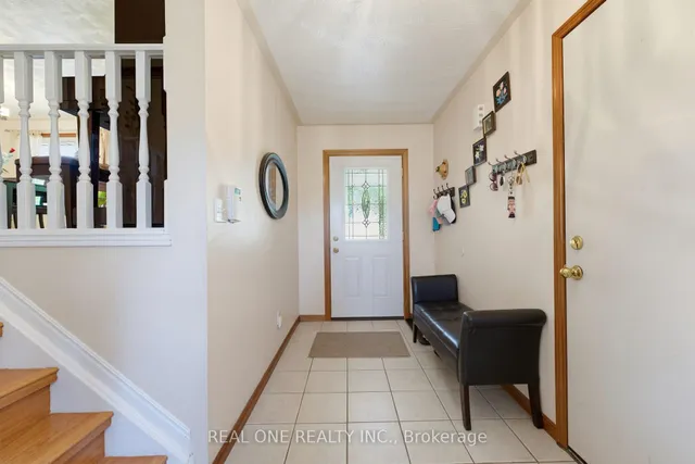 47 Trillium Way, Brantford 3