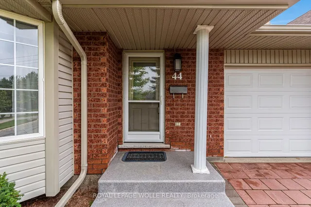 360 Erbsville Rd #44, Waterloo 3