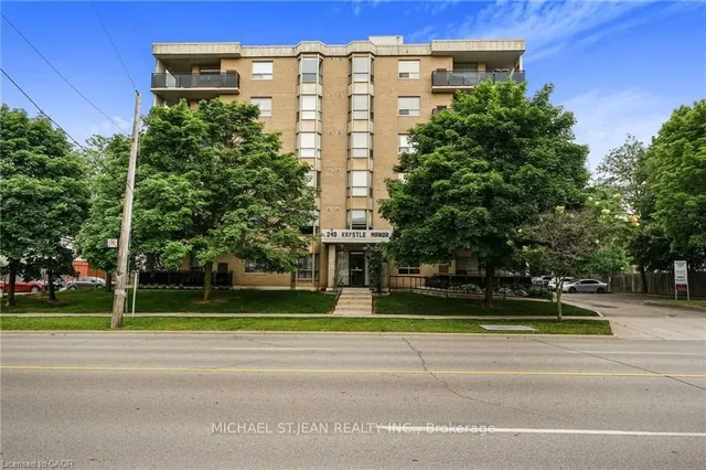 240 Quigley Rd #204, Hamilton 3