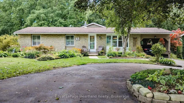 138 Victoria Terr, Central Huron 2