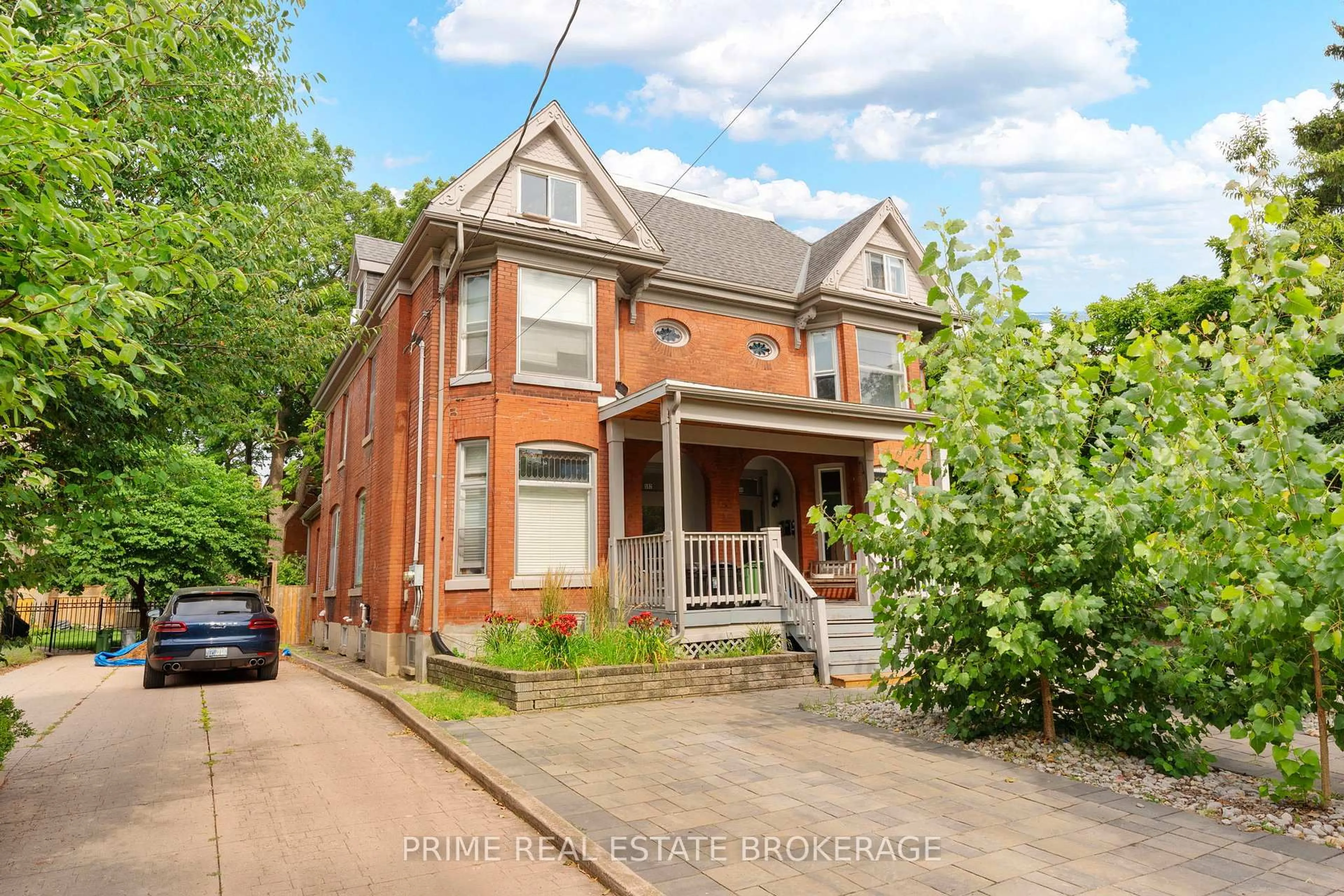 Home with brick exterior material, street for 500-502 Colborne St, London East Ontario N6B 2T5