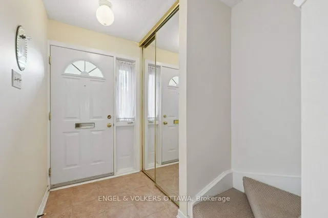 1280 Cahill Dr #18, Ottawa 3