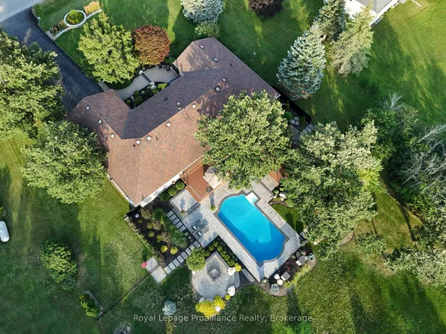 100 Bay Breeze St, Prince Edward County 3