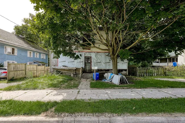 167 John St, Ingersoll 2