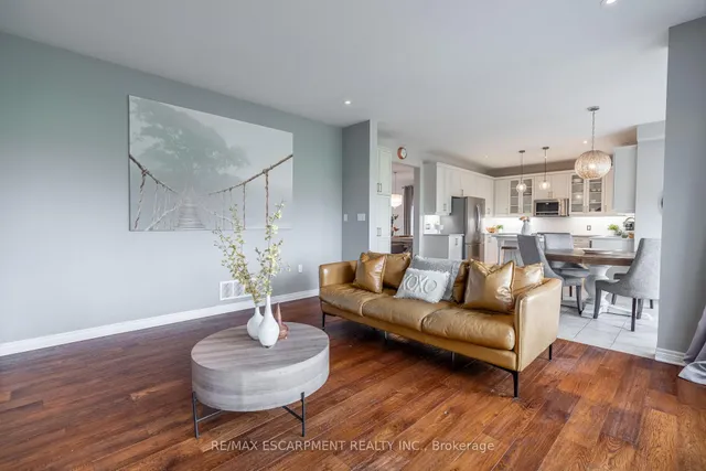 51 Showcase Dr, Hamilton 4
