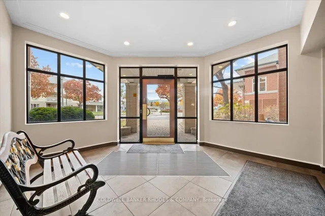 1 Meridian Pl #308, Ottawa 3