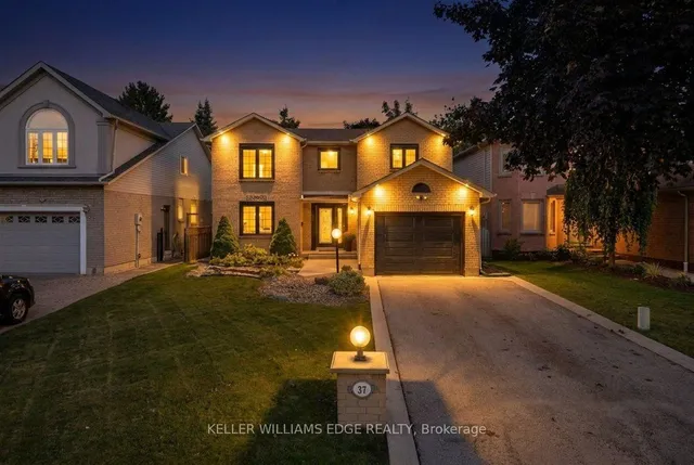 37 Bourbon Crt, Hamilton 3