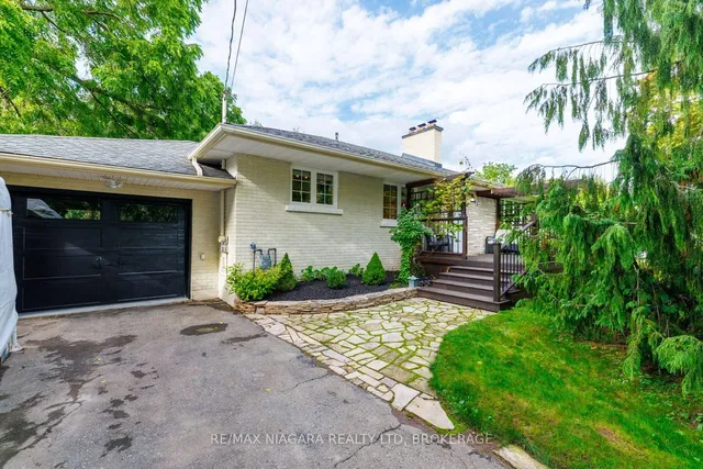 42 Strathcona Dr, Pelham 5