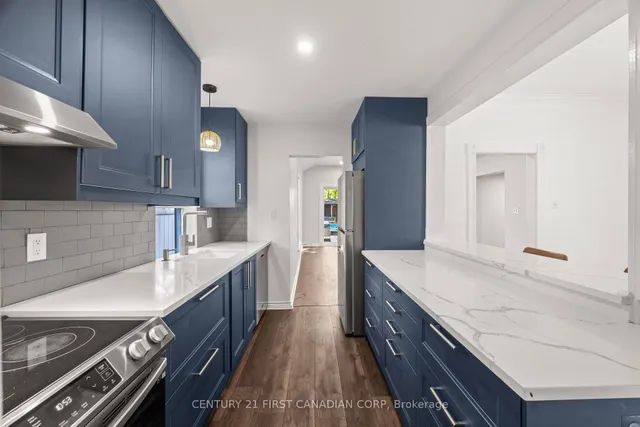 26 Thornton Ave, London East 5