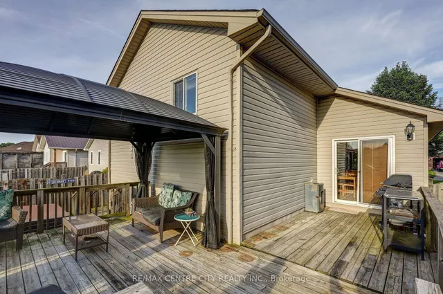 26 Glenview Crt, St. Thomas 2