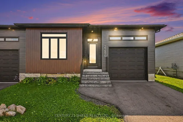2286 Crewson Crt, Cornwall 2