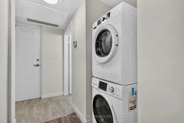 257 HEMLOCK St #509, Waterloo 4