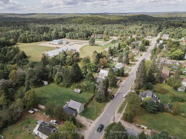 2200 Stisted Rd, McMurrich/Monteith 3