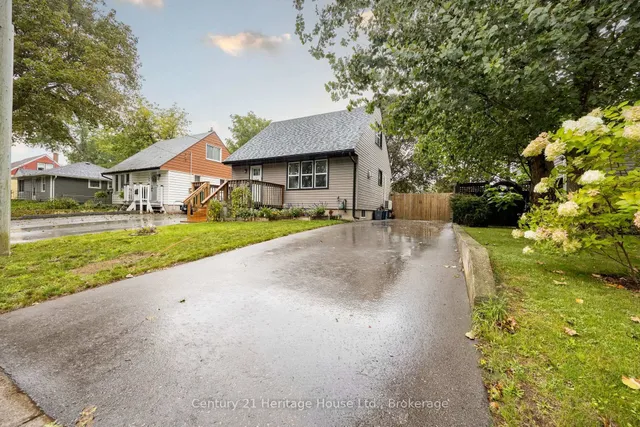 102 Stewart Ave, Cambridge 4