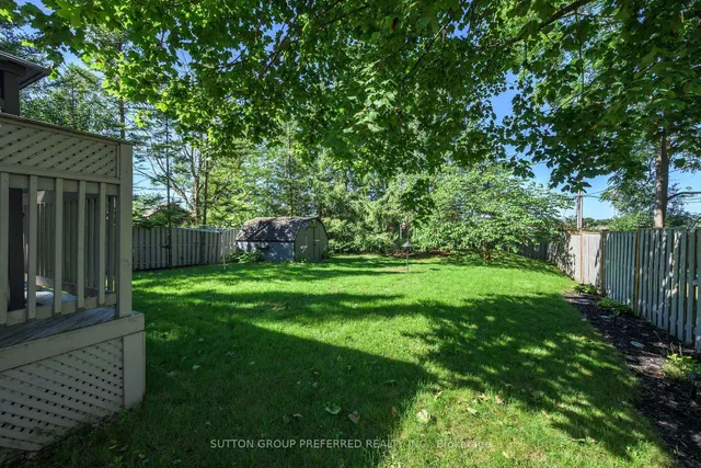 1035 Dearness Dr, London South 5