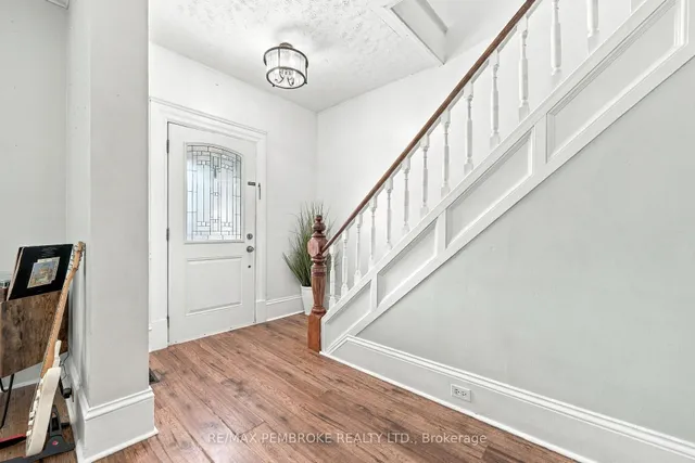 296 First Ave, Pembroke 5