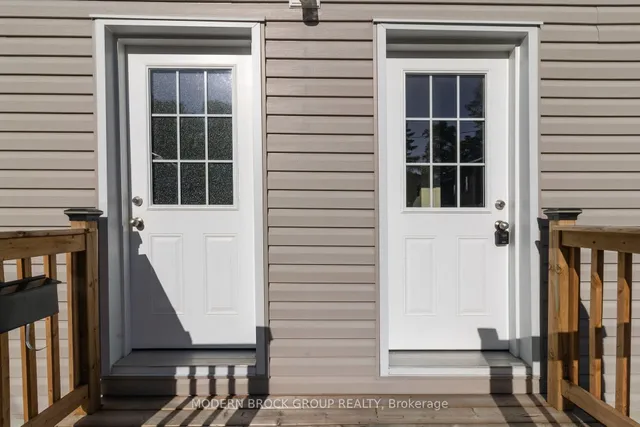 7 Elm St, Brockville 3