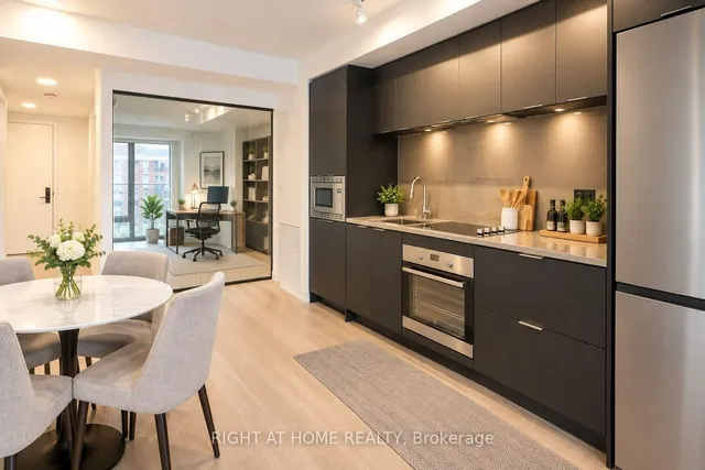1 Jarvis St #1101, Hamilton 3