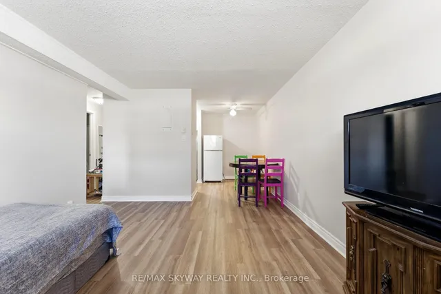 25 College St #103, Belleville 3