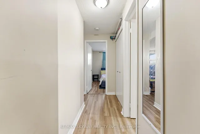 25 College St #103, Belleville 5