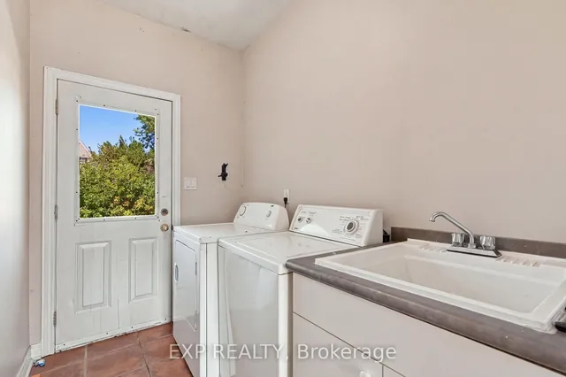 59 Parker St, St. Catharines 5