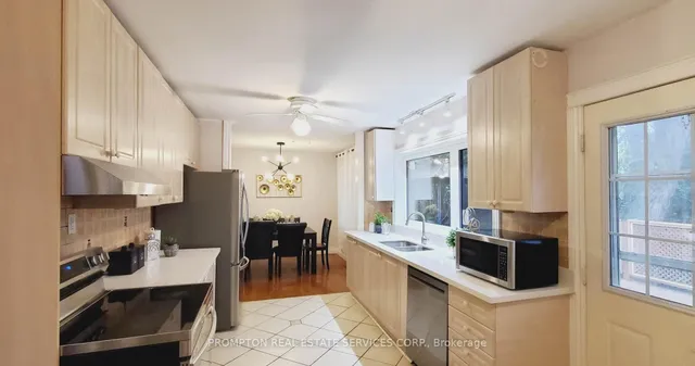 163 Woodside Dr, St. Catharines 3