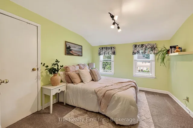 216 Bower Hill Rd, Woodstock 5