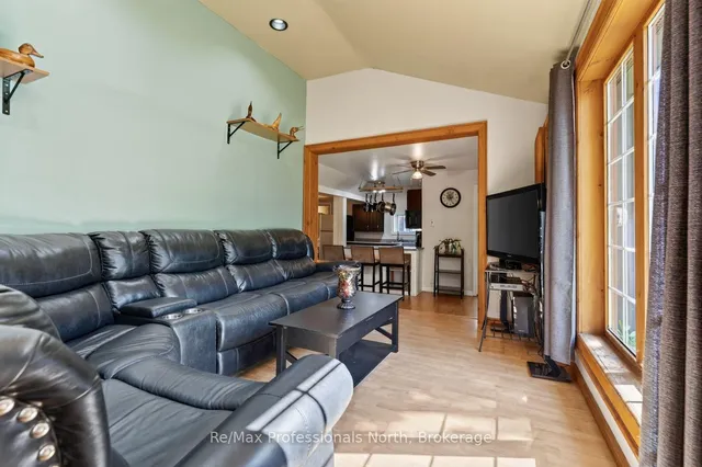 160 Isaac St, Gravenhurst 5