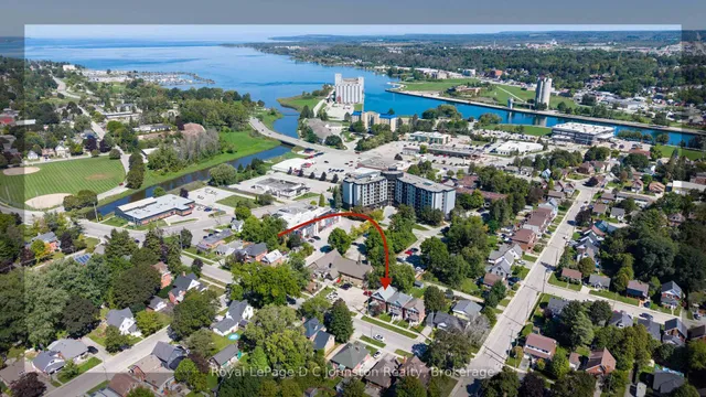 1321 4th Ave, Owen Sound 2
