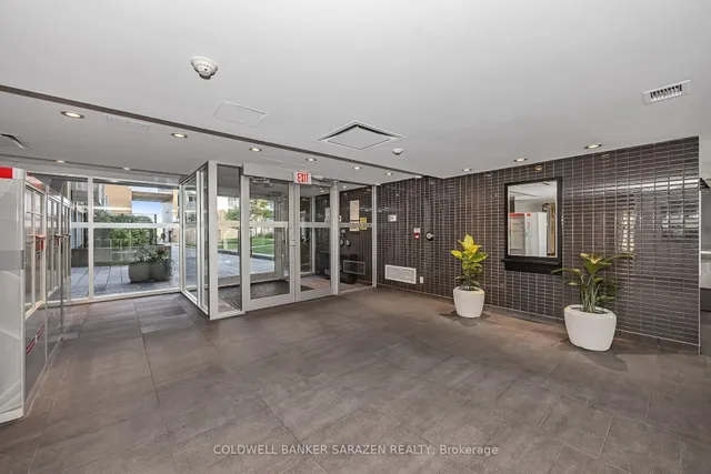 250 Lett St #705, Ottawa 2