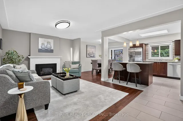 11 Outer Dr, London South 2