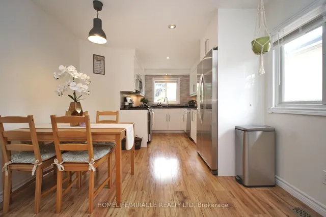 380 Grangewood Dr, Waterloo 2
