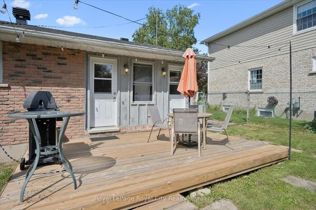 159 Country Club Dr, Guelph 3