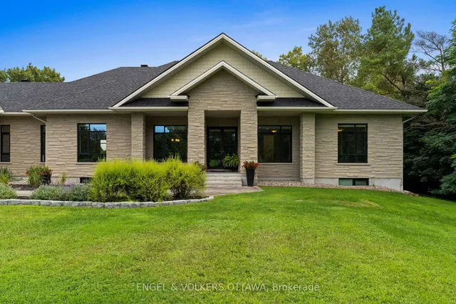 5833 Rideau Valley Dr, Manotick 3