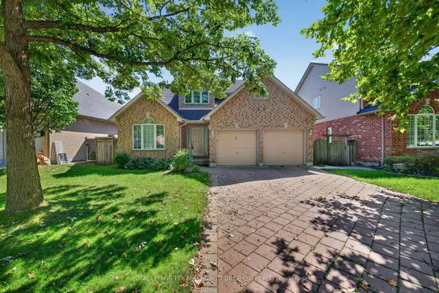 375 Kingbird Crt, London North 3