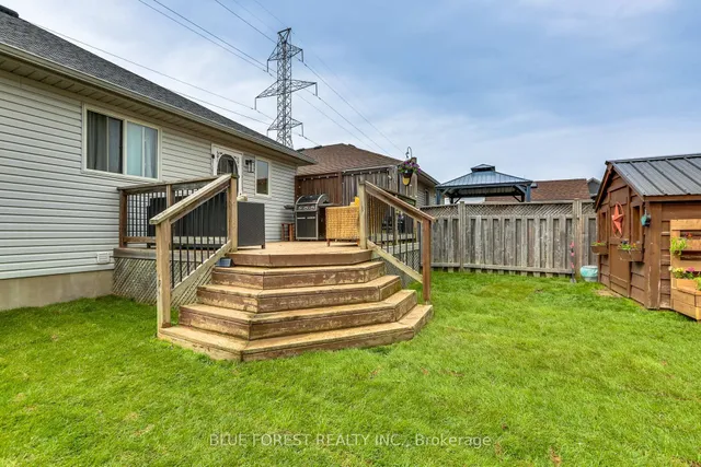 3 Meadowvale Dr, St. Thomas 5